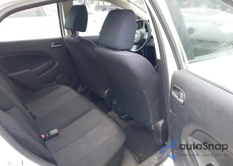 2014 Mazda Mazda2 Sport из США, поврежденный, VIN JM1DE1KZ9E0179912